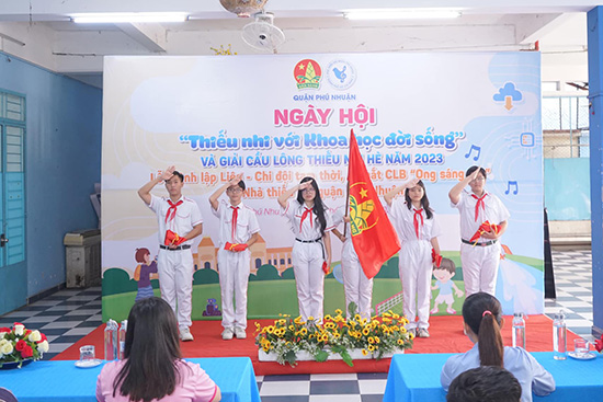 Lễ ra mắt Liên đội, Chi đội tạm thời và Ngày hội thiếu nhi với Khoa học đời sống - Nhà Thiếu nhi Quận Phú Nhuận