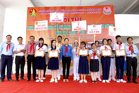 Hội thi nghi thức Đội TNTP Hồ Chí Minh - Nhà Thiếu nhi Quận 11